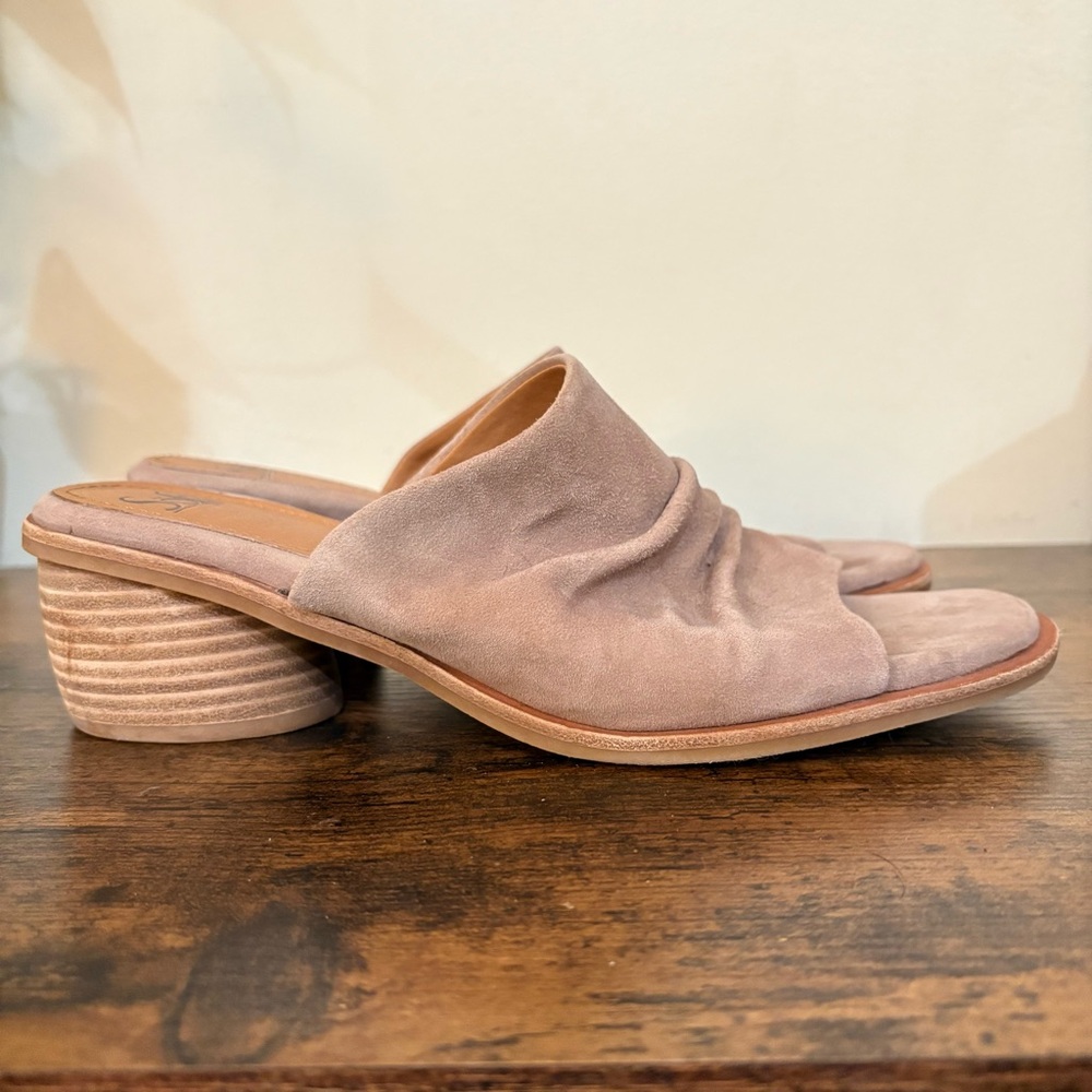 Sofft Netta Suede Slide Mules Size 9.5